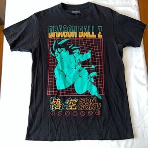 Dragon Ball Z Goku T-shirt Medium